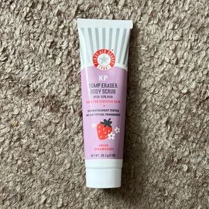 🩷5 For $25🩷 FIRST AID BEAUTY KP Bump Eraser Body Scrub Fresh Strawberry Sample
